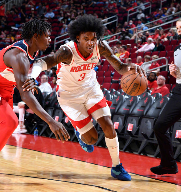 关于冲刺阶段体能课后，摩纳哥手感冰凉备战社区盾，目标明确，纪律约束更严格的信息