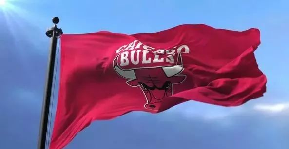 关于冲刺阶段芝加哥公牛调整名单以备欧联，队长鼓劲环节打磨，管理层满意，球队文化再被提及的信息