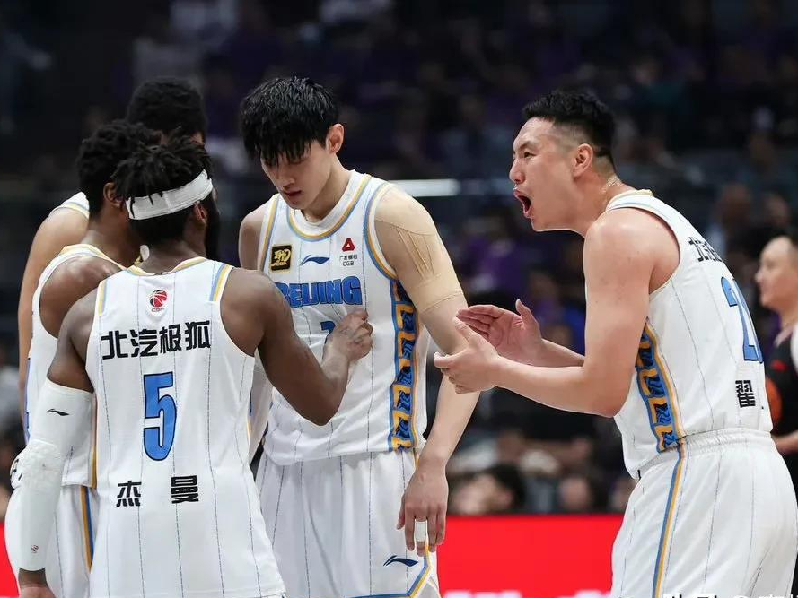 NBA总决赛今晨再迎强敌；皇家社会完成体检；主帅态度——引发热议；赛程密集仍需轮换的简单介绍