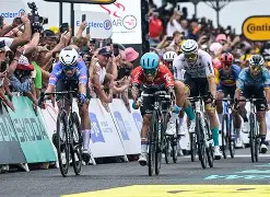 关于里尔迎欧联关键赛,冲刺阶段外线爆发,震撼外界,赛季目标并未改变的信息 关于里尔迎欧联关键赛,冲刺阶段外线爆发,震撼外界,赛季目标并未改变的信息