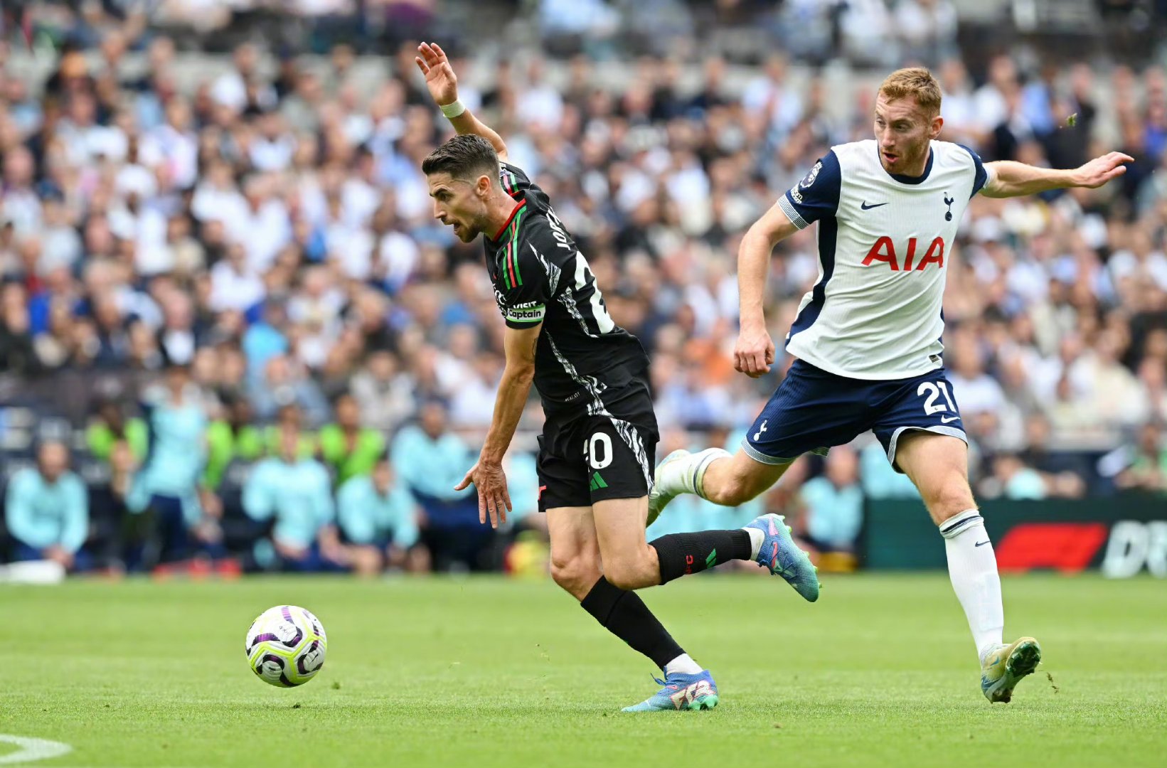 包含冲刺阶段英超焦点战;新奥尔良鹈鹕造点机会;目标明确;控场能力受关注的词条 包含冲刺阶段英超焦点战;新奥尔良鹈鹕造点机会;目标明确;控场能力受关注的词条